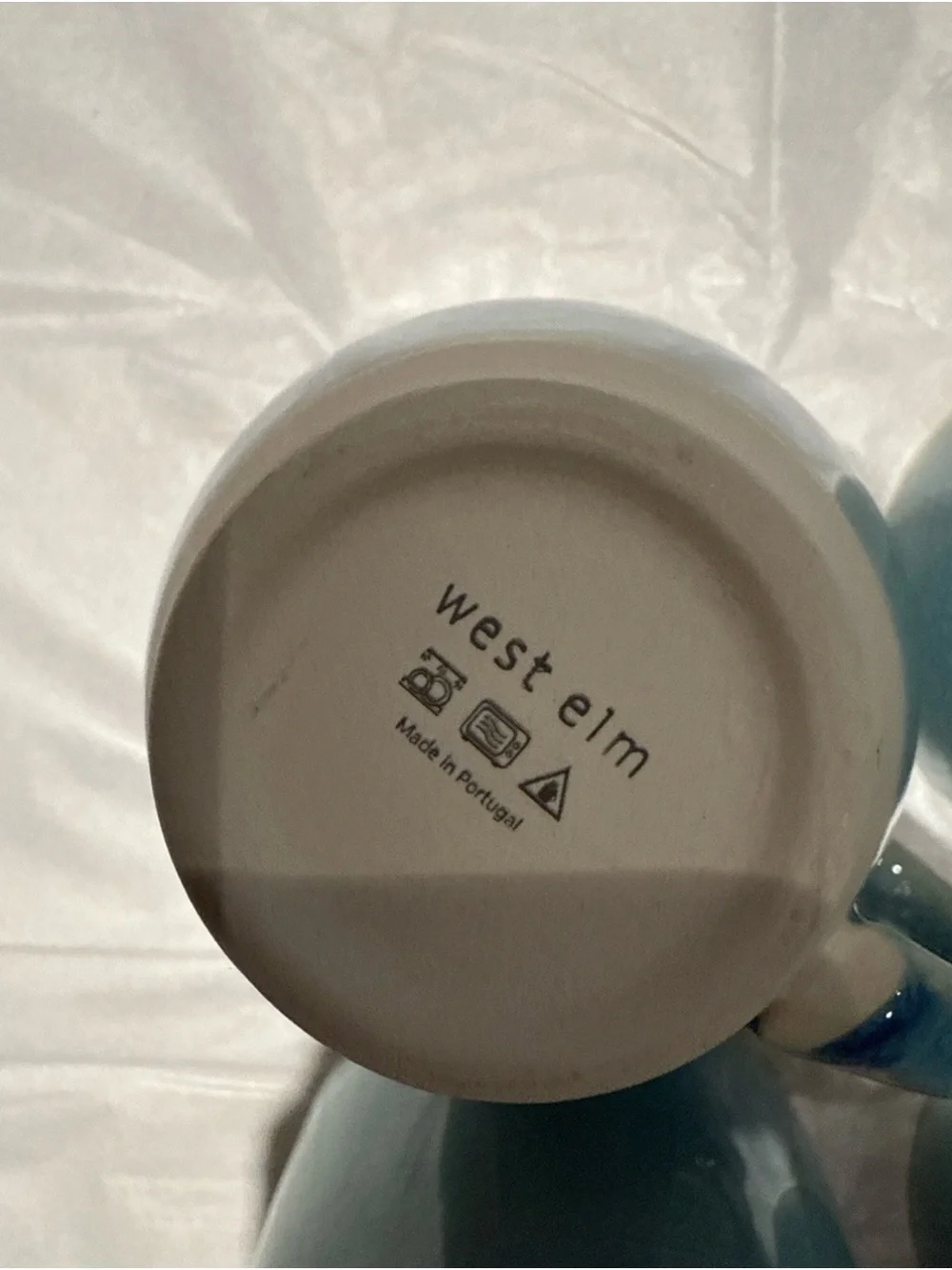 West Elm Crackle Glaze Light Blue Ceramic Glazed CoffeeTea Mugs Set of 4 New